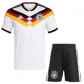 Tenue Enfant Allemagne Domicile Coupe du Monde 2026 (+ Short)