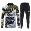 Real Madrid Marvel Sweat d'Entraînement Quart-Zip Noire 2026-27 Real Madrid Marvel Sweat d'Entraînement Quart-Zip Noire 2026-27