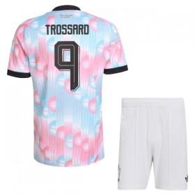 Tenue Enfant Belgique Trossard 9 Exterieur Coupe du Monde 2026 (+ Short)