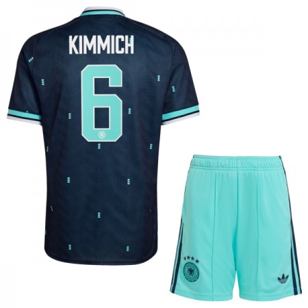 Tenue Enfant Allemagne Kimmich 6 Exterieur Coupe du Monde 2026 (+ Short) Tenue Enfant Allemagne Kimmich 6 Exterieur Coupe du Monde 2026 (+ Short)