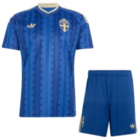 Tenue Enfant Suède Exterieur Coupe du Monde 2026 (+ Short)